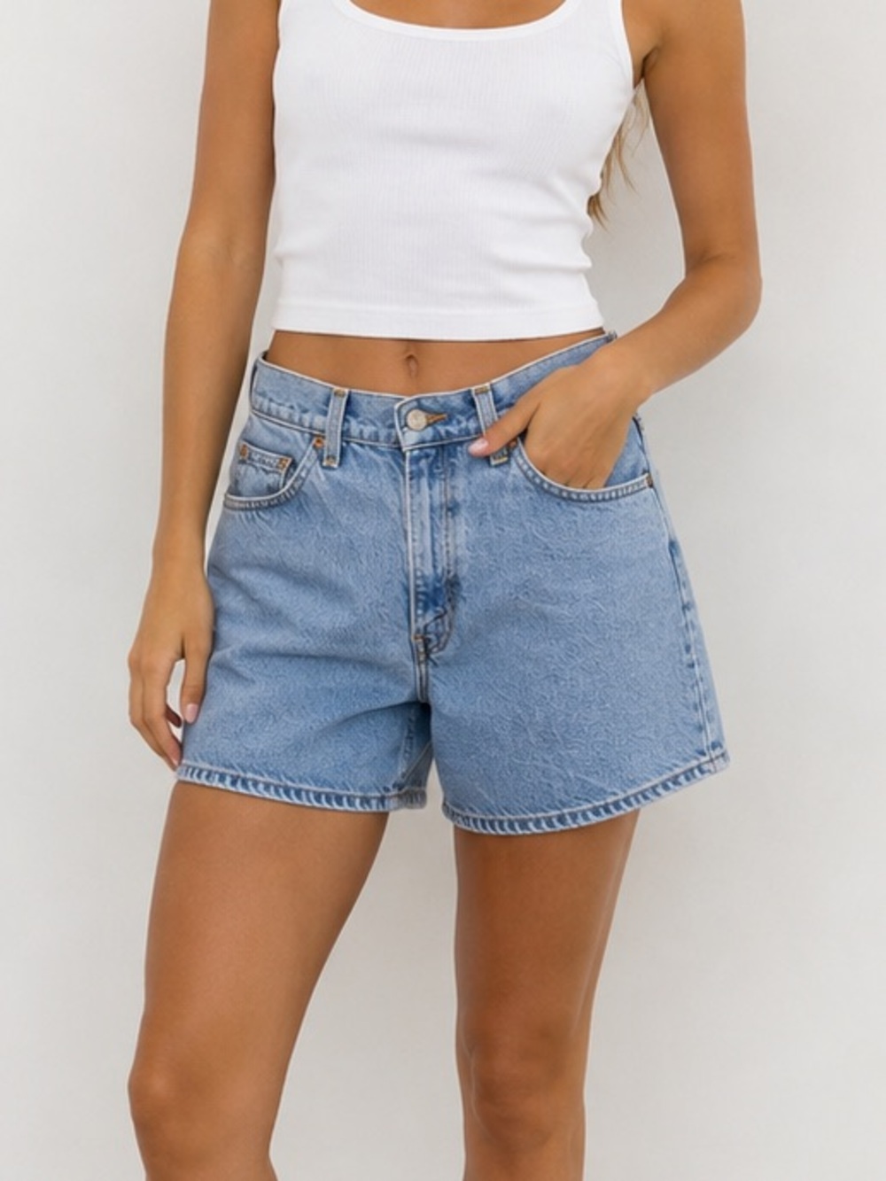 Vintage Levi's 967 Relaxed Fit Denim Shorts Orange Tab Medium Wash 100% Cotton